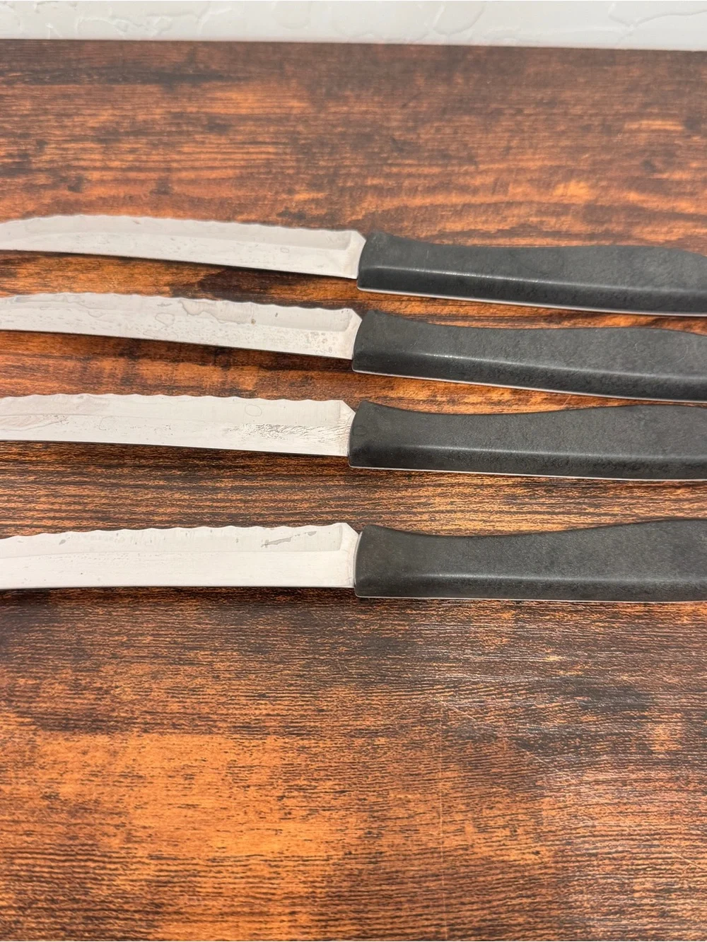 Vtg Ekco Vanadium Dutch Tulip Knife Set Of 4 White Stainless USA Rare